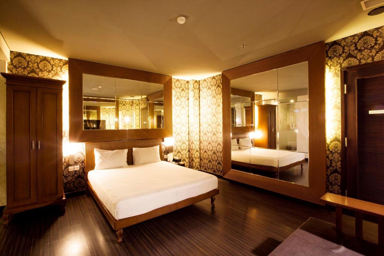 108 Hotel By Him Jakarta Exterior foto